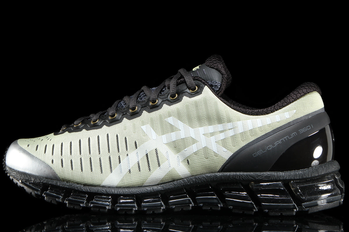 Asics - Gel-Quantum 360 I x Above The Clouds
Style # 1203A823.751
Color : Soft Yellow / Black