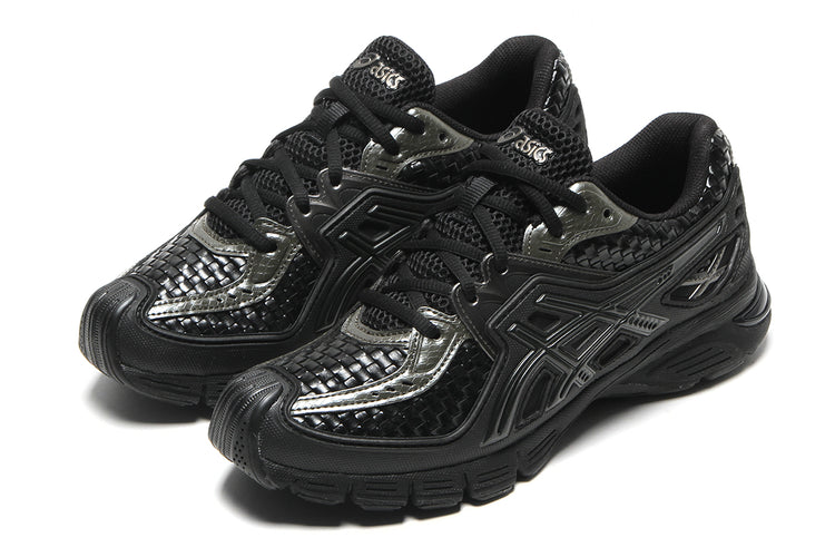 Asics - Gel-SD-Lyte x Above The Clouds
Style # 1203B090.001
Color : Black / Gunmetal