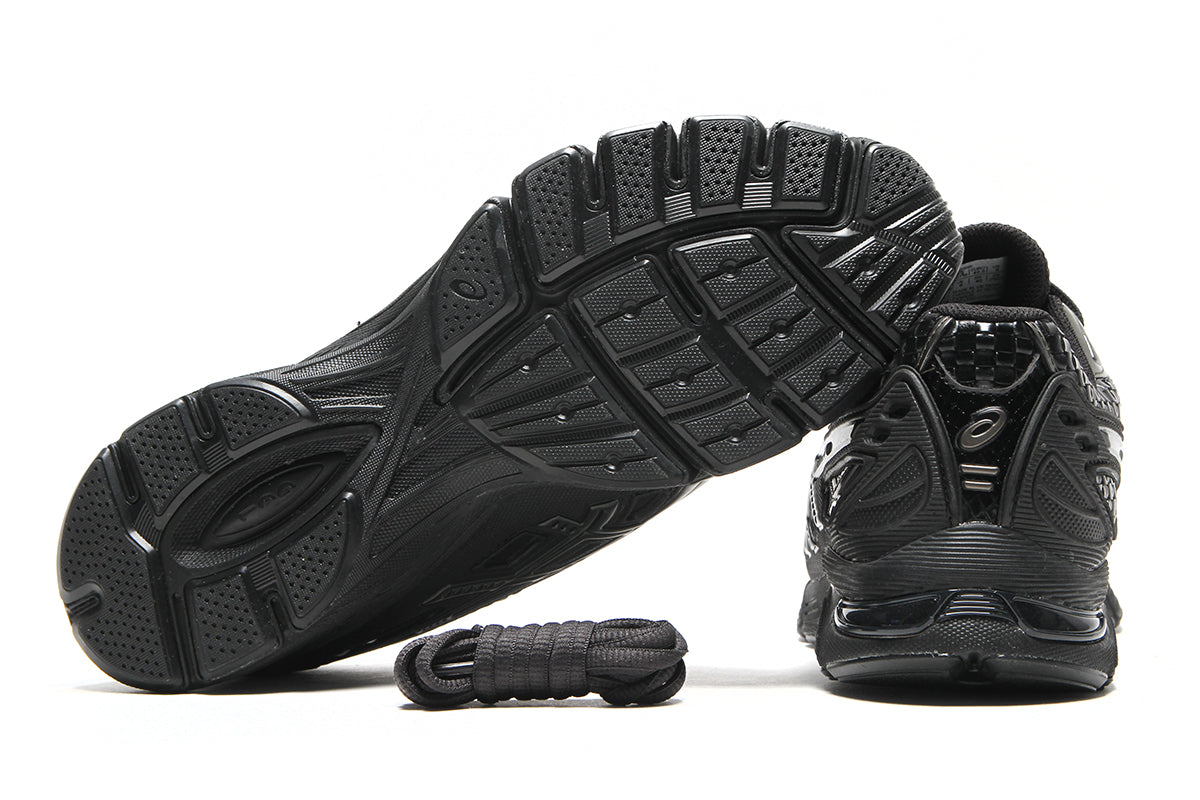 Asics - Gel-SD-Lyte x Above The Clouds
Style # 1203B090.001
Color : Black / Gunmetal