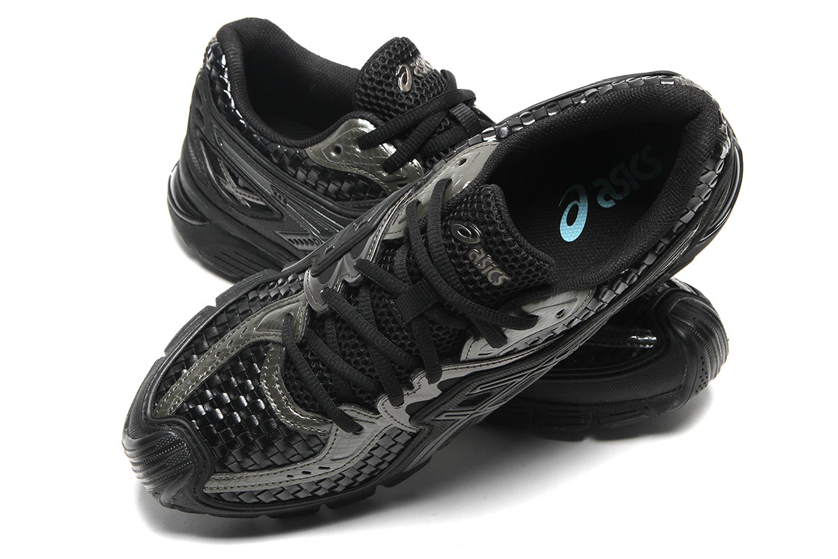 Asics - Gel-SD-Lyte x Above The Clouds
Style # 1203B090.001
Color : Black / Gunmetal