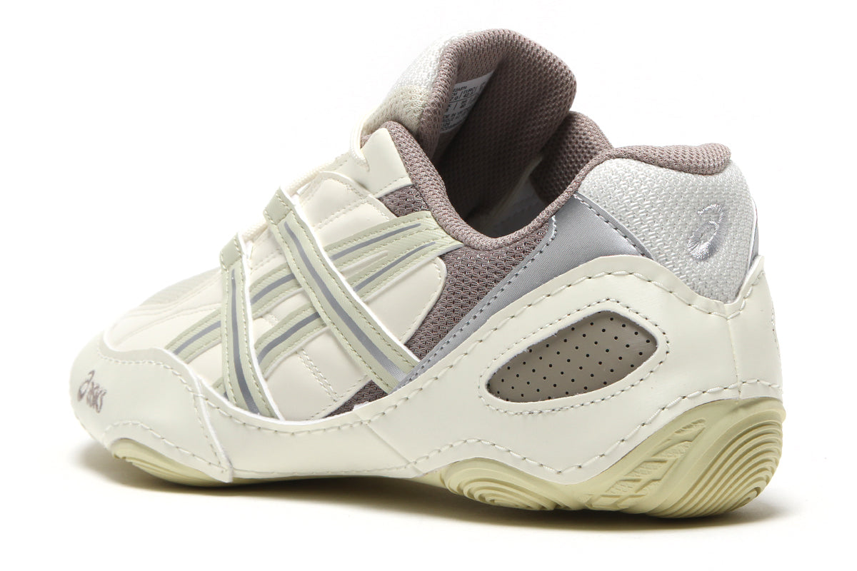 Asics - Hypersync
Style # 1203A879.250
Color : Oyster White / Ivory