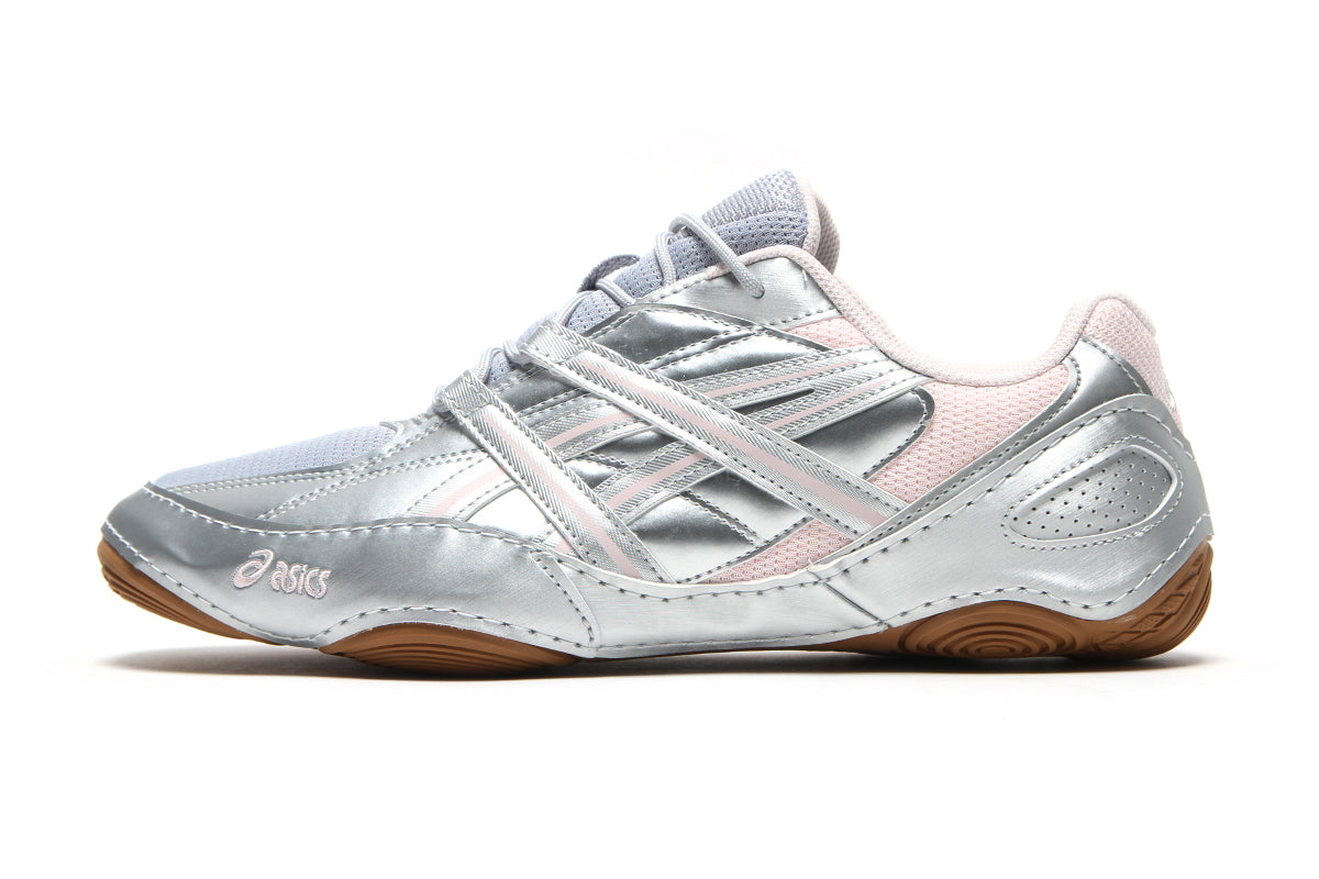 Asics - Hypersync
Style # 1203A879.024
Color : Piedmont Grey / Pink Cloud