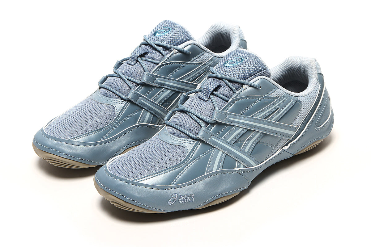 Asics - Hypersync
Style # 1203A879.400
Color : Slate Blue / Storm Cloud