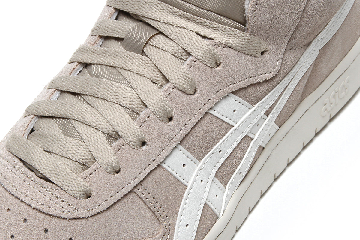 Asics Skateboarding - Japan Pro MT
Style # 1201B033.020
Color : Feather Grey / Cream