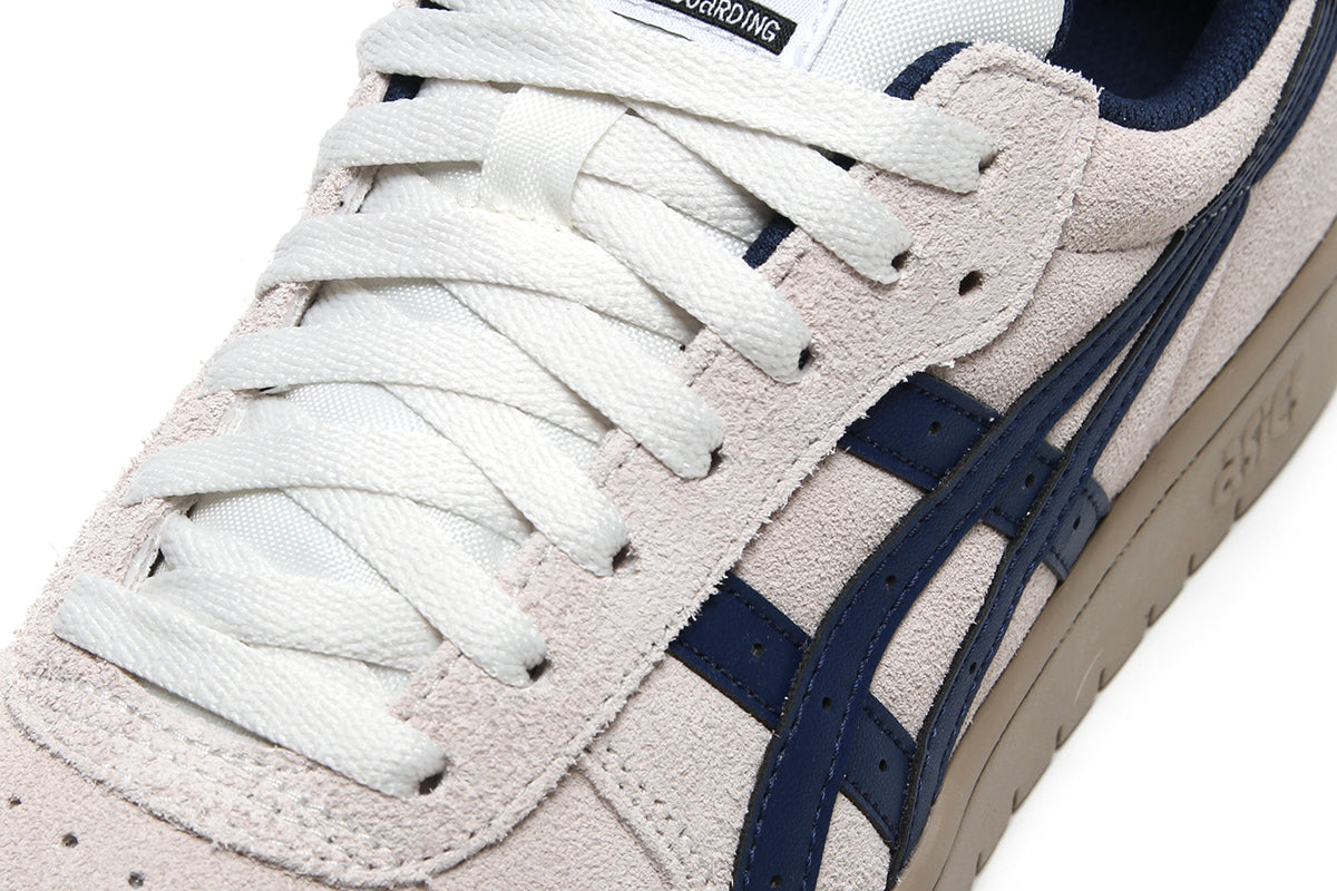 Asics Skateboarding - Japan Pro
Style # 1201A920.101
Color : Cream / Independence Blue