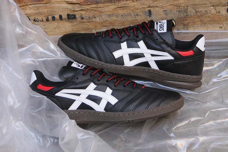 Asics Skateboarding - Leggerezza FB
Style #1201B045.002
Color : Black / White