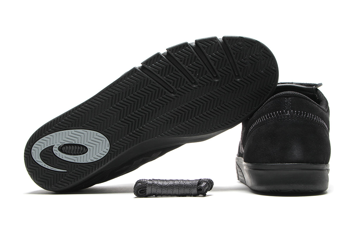 Asics Skateboarding - Gel-Flexkee Pro
Style # 1201A979.003
Color : Black / Graphite Grey