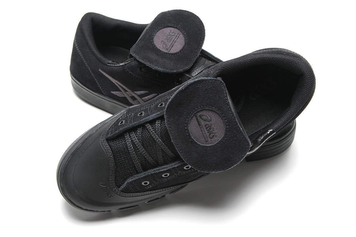 Asics Skateboarding - Gel-Flexkee Pro
Style # 1201A979.003
Color : Black / Graphite Grey