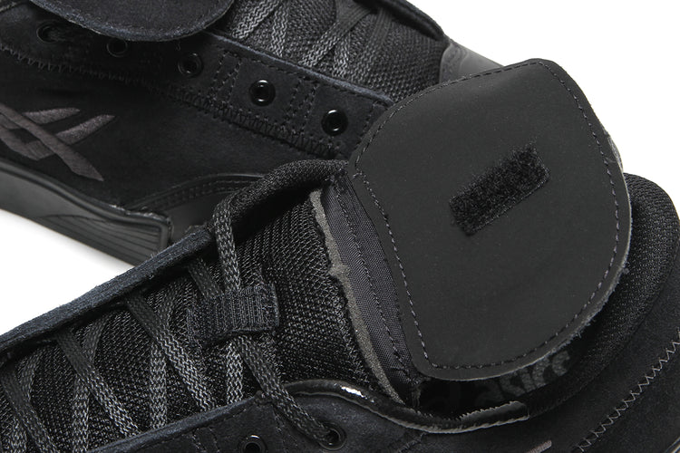 Asics Skateboarding - Gel-Flexkee Pro
Style # 1201A979.003
Color : Black / Graphite Grey