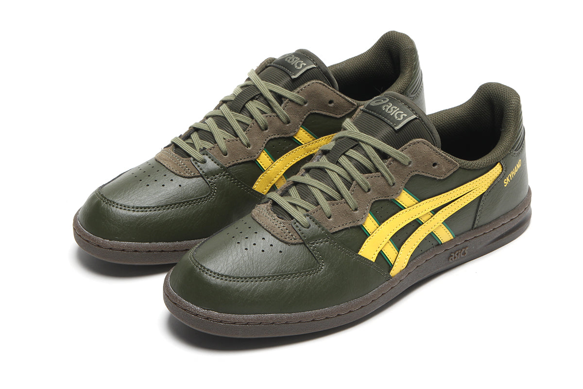 Asics - Skyhand OG
Style # 1203A451.301
Color : Olive Canvas / Tai Chi Yellow