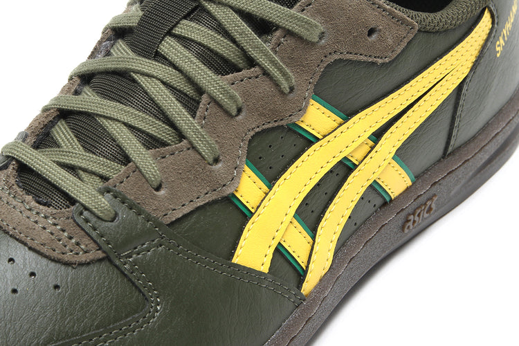 Asics - Skyhand OG
Style # 1203A451.301
Color : Olive Canvas / Tai Chi Yellow