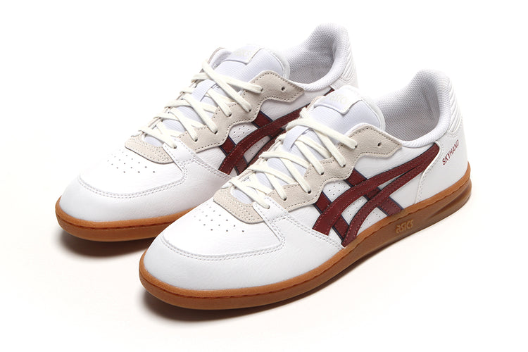 Asics - Skyhand OG
Style # 1203A451.105
Color : White / Brisket Red