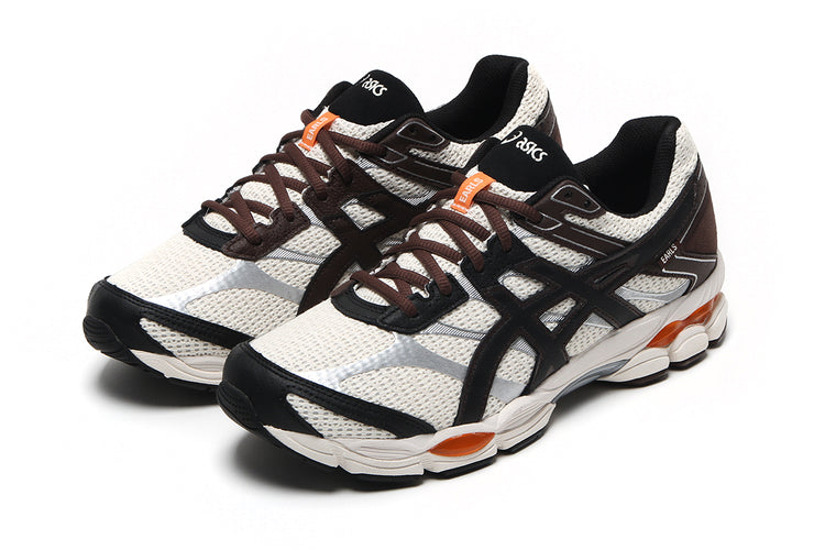 Asics - Gel-Cumulus 16 x Earls
Style # 1203B053.200
Color : Coconut Milk / Black