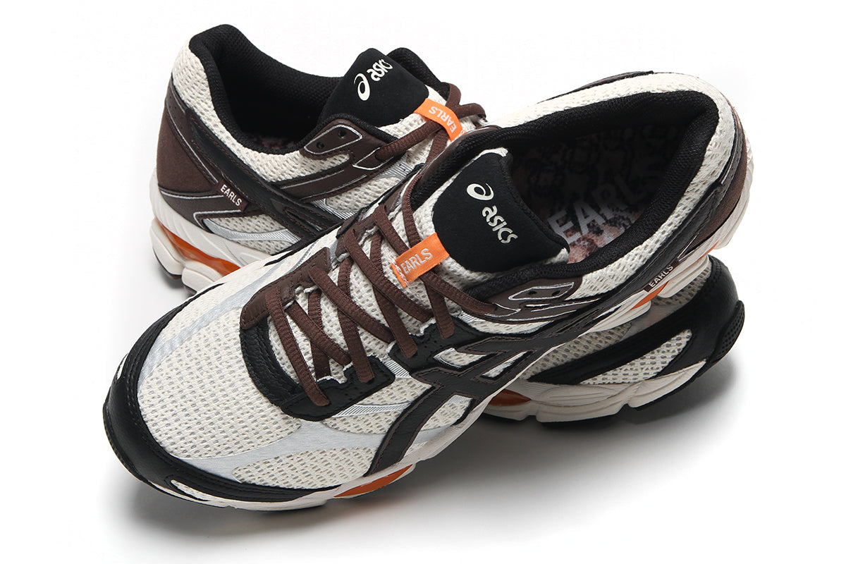Asics - Gel-Cumulus 16 x Earls
Style # 1203B053.200
Color : Coconut Milk / Black