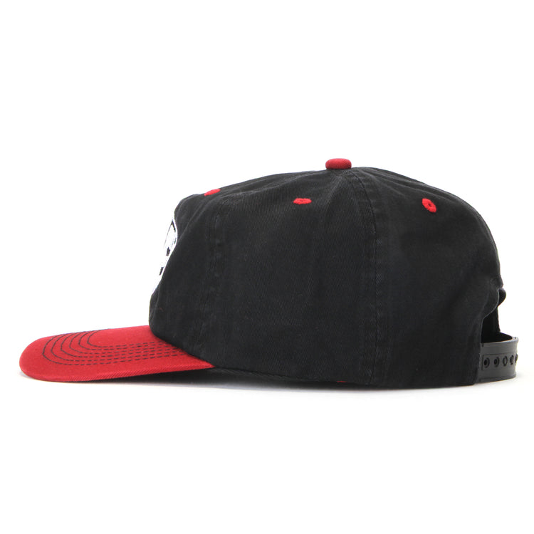 Baker - Sprayed Oval Hat
Color : Black / Red