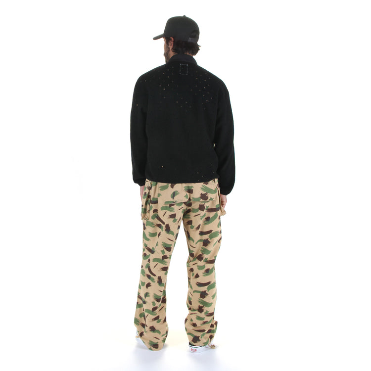 Brain Dead - Hole Mock Neck Pullover
Color : Black