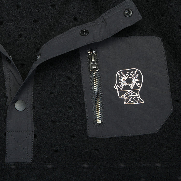 Brain Dead - Hole Mock Neck Pullover
Color : Black