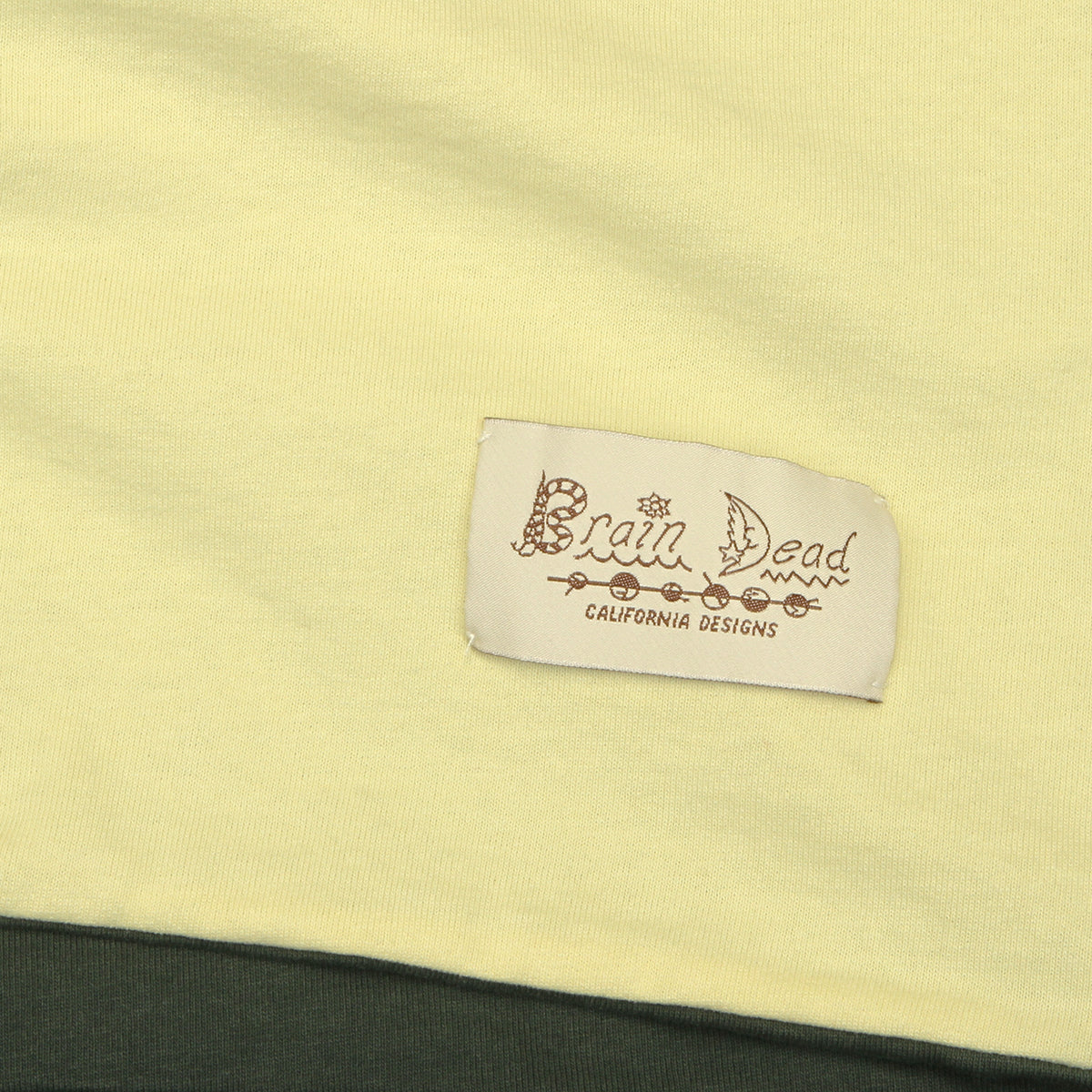 Brain Dead - Reversible T-Shirt
Color : Forest