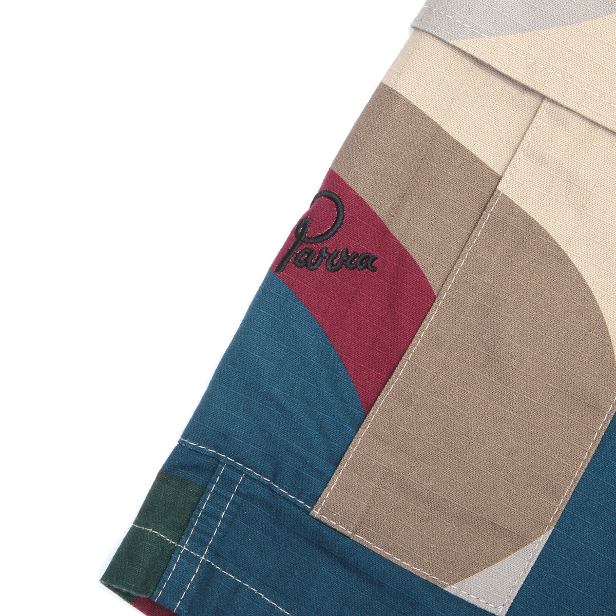 by Parra - The Wall Camo Shorts
Color : Sand