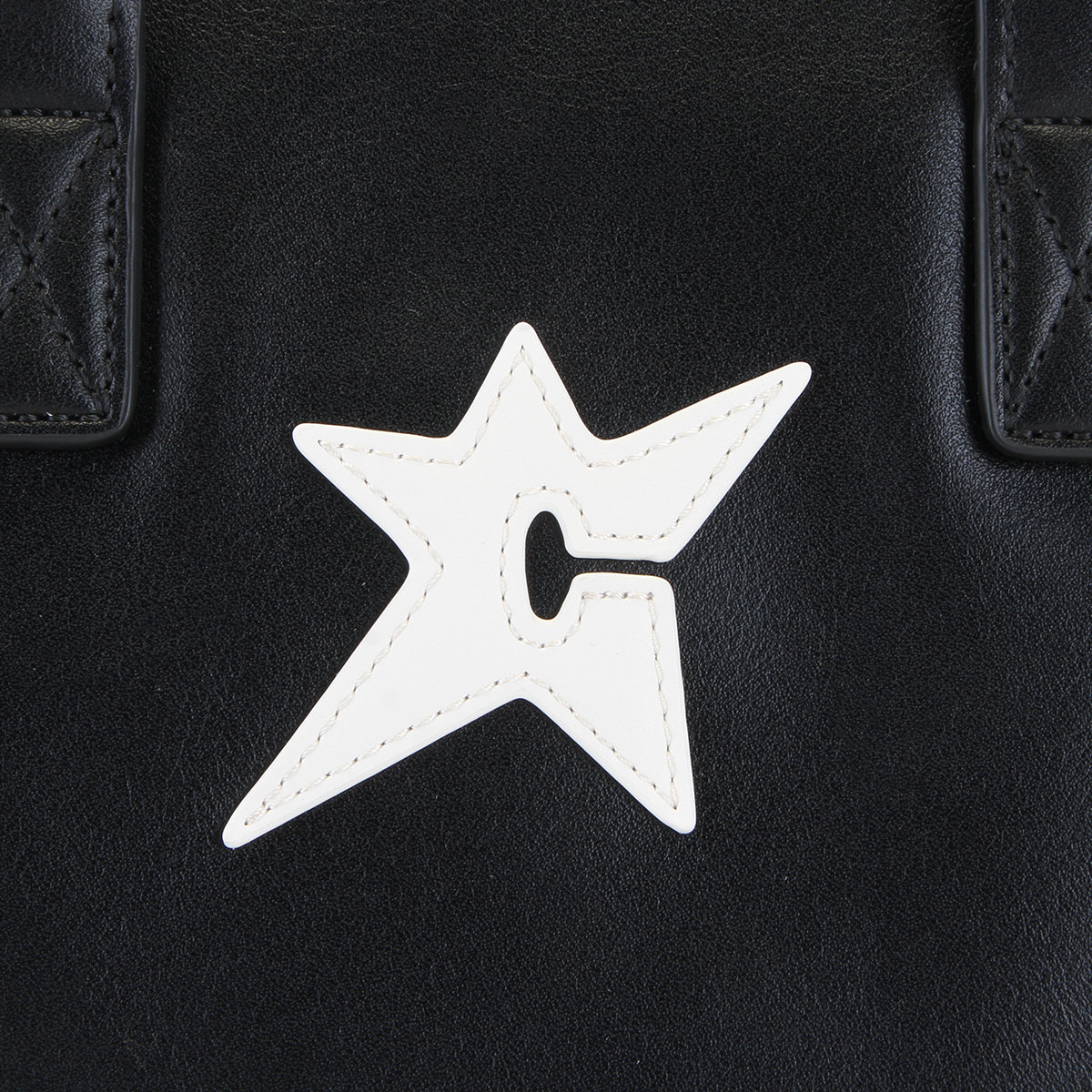 Carpet Company - C-Star Leather Purse
Color : Black