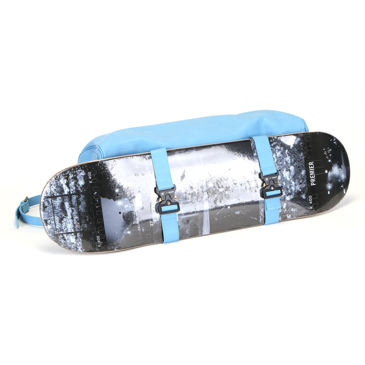 Carpet Company - C-Star Duffel Bag
Color : Blue