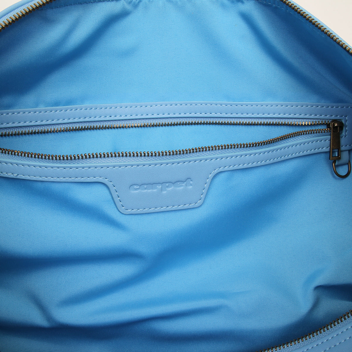 Carpet Company - C-Star Duffel Bag
Color : Blue