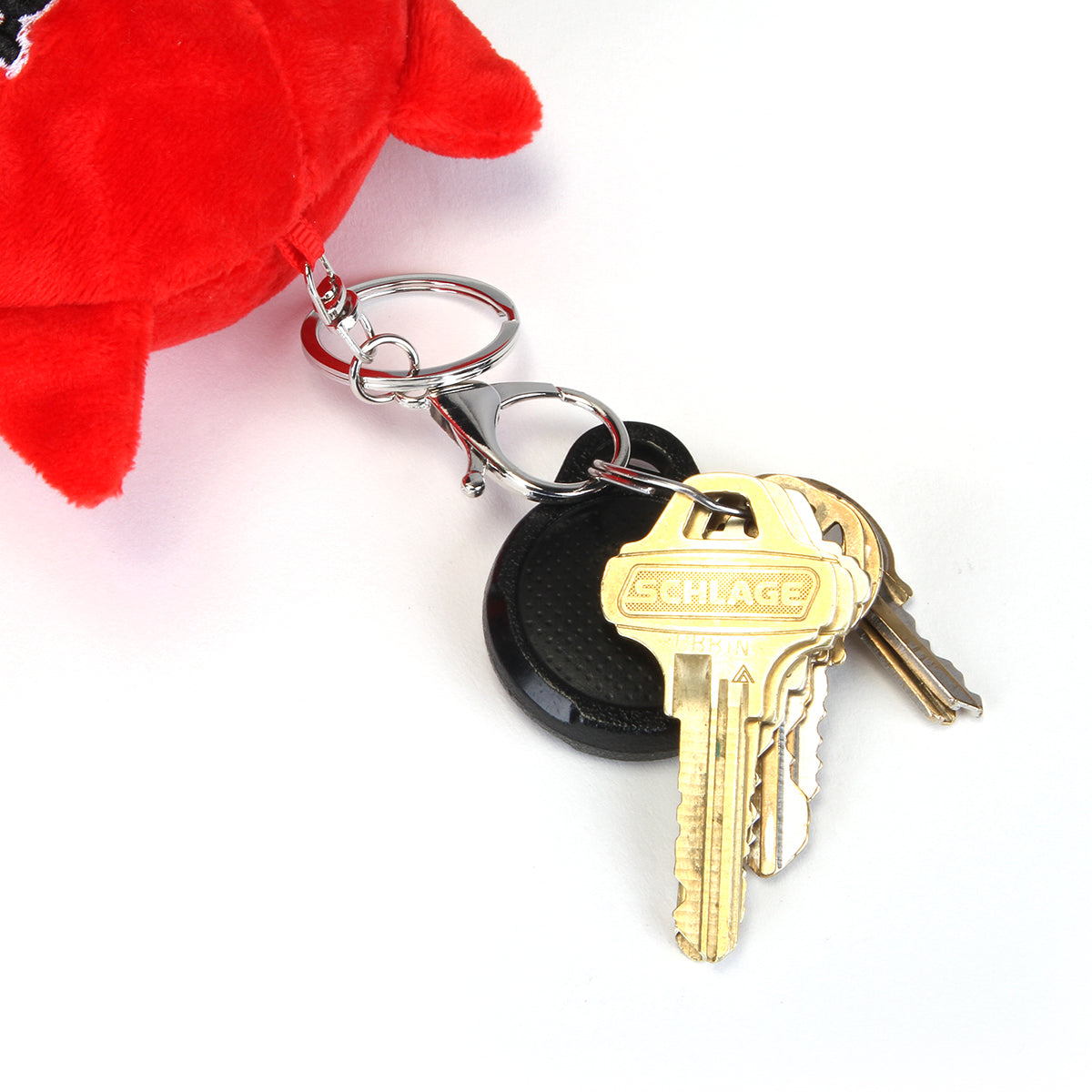 Carpet Company - Cat Plushie Keychain
Color : Red