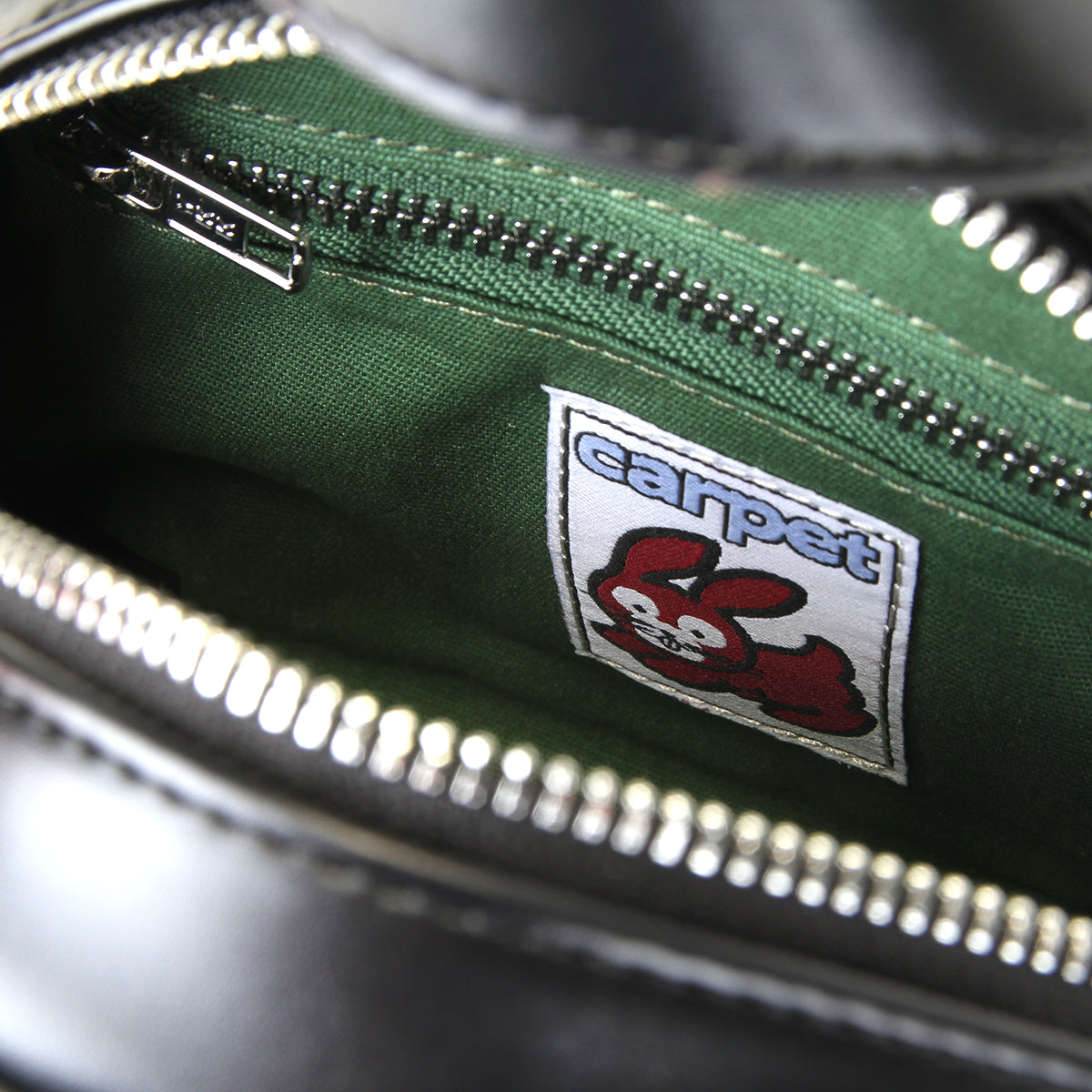 Carpet Company - C-Star Purse
Color : Black