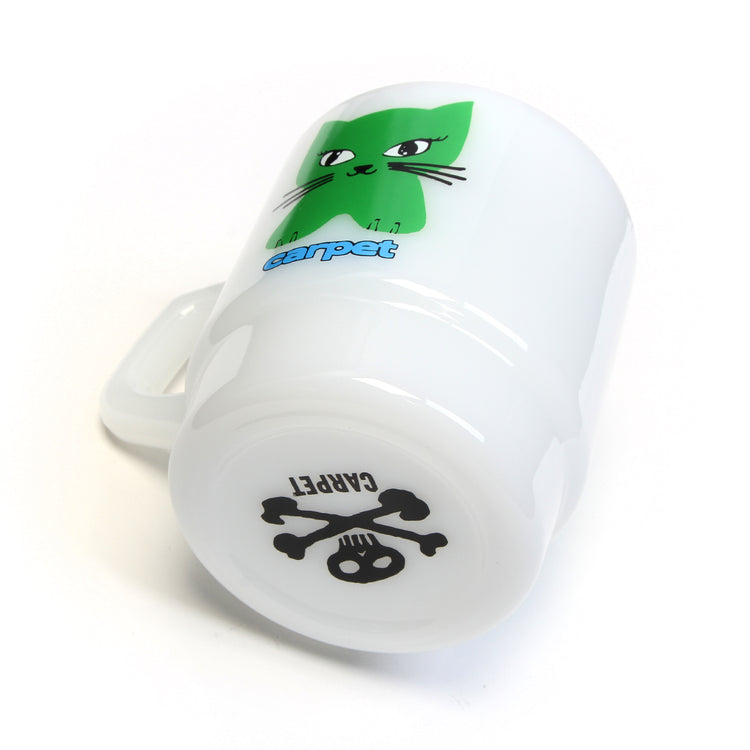 Carpet Company - Cat Milk Glass Mug
Color : White / Green