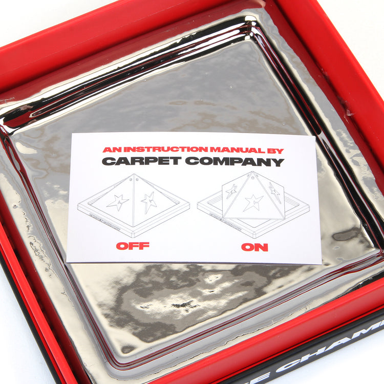 Carpet Company - Pyramid Incense Chamber
Color : Silver