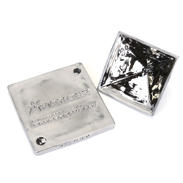 Carpet Company - Pyramid Incense Chamber
Color : Silver