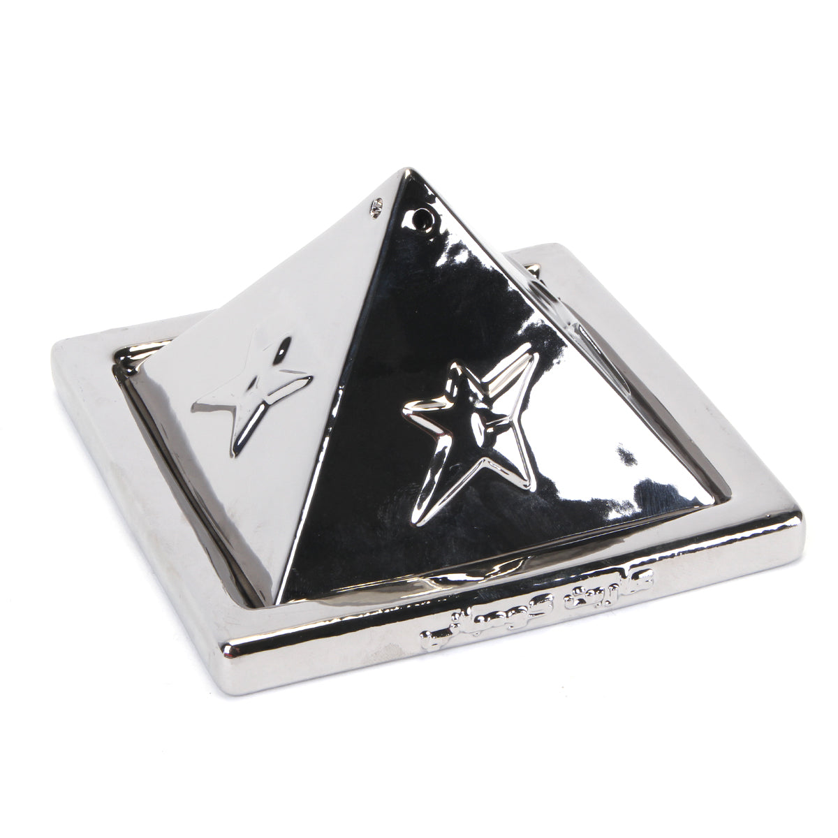 Carpet Company - Pyramid Incense Chamber
Color : Silver