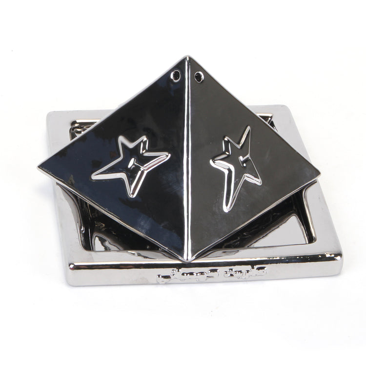 Carpet Company - Pyramid Incense Chamber
Color : Silver