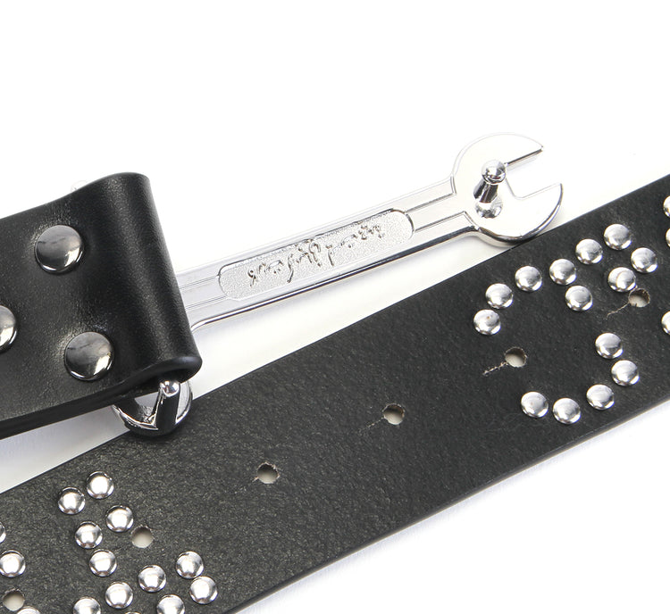 Carpet Company - Riveted Leather Belt
Color : Black