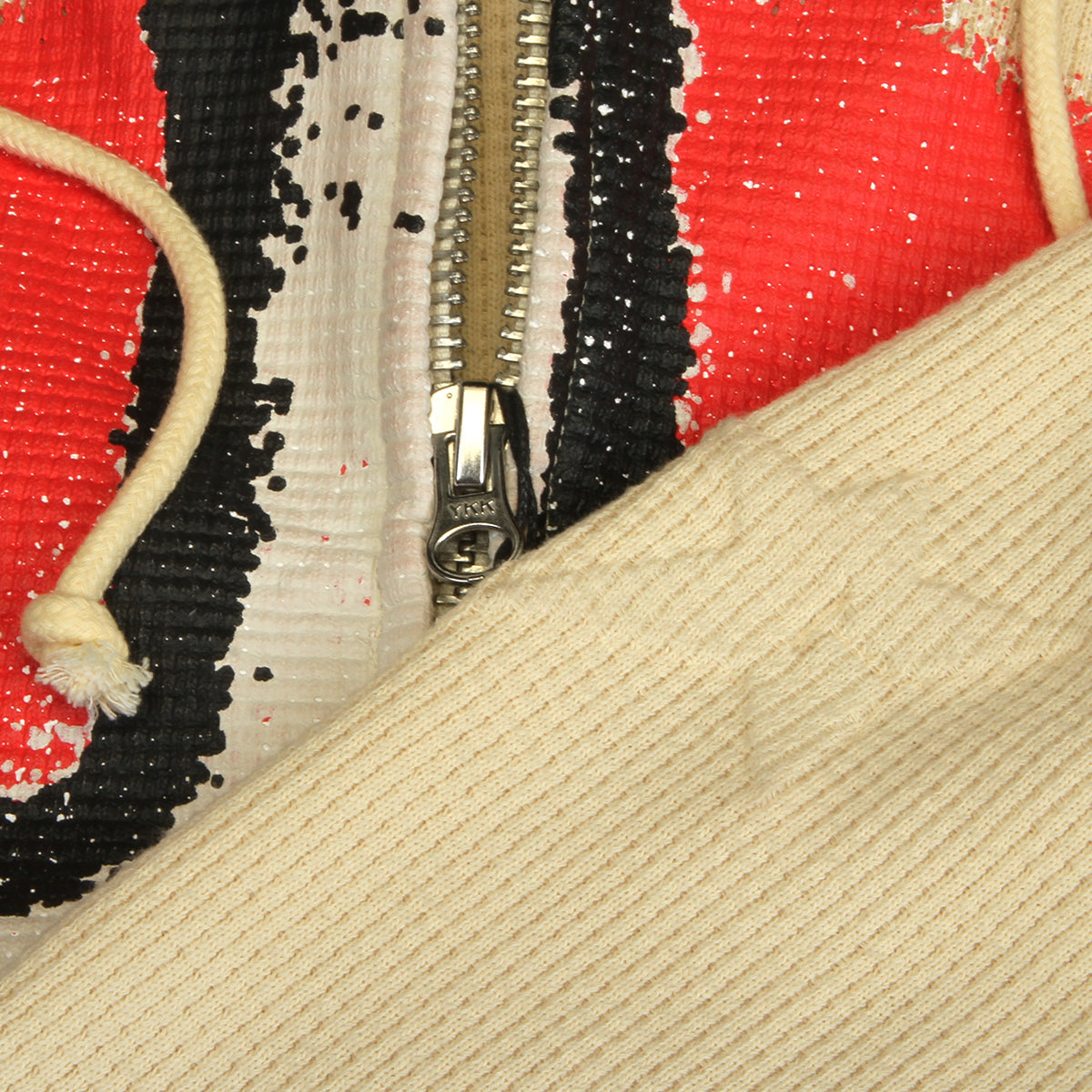 Carpet Company - Flag Hoodie
Color : Cream