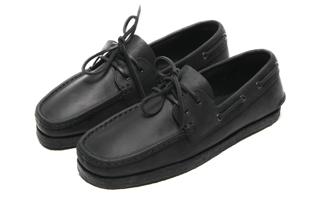 Clarks Originals - Godney Boat
Style # 26186541
Color : Black