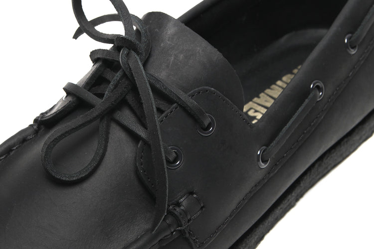 Clarks Originals - Godney Boat
Style # 26186541
Color : Black