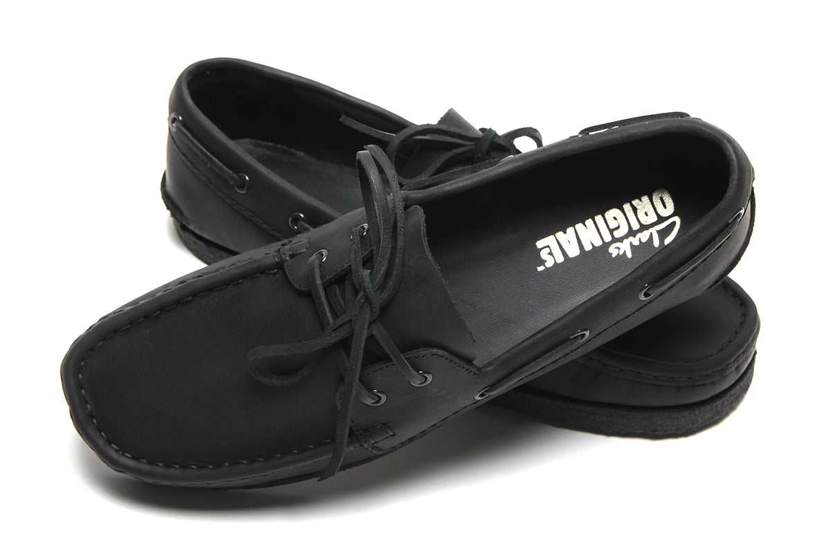 Clarks Originals - Godney Boat
Style # 26186541
Color : Black