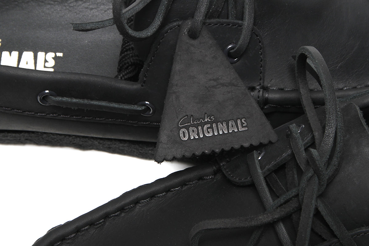 Clarks Originals - Godney Boat
Style # 26186541
Color : Black