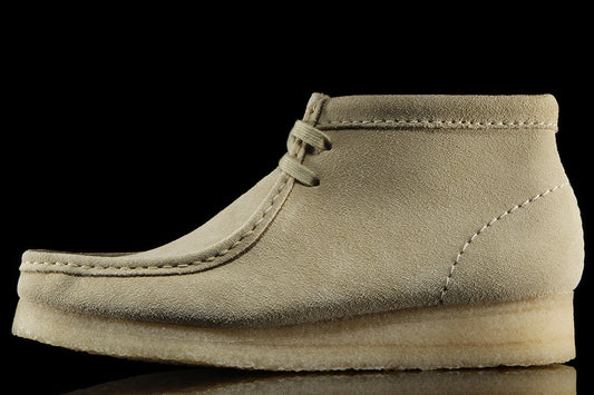 Clarks Originals - Women's Wallabee Boot
Style # 26155544
Color : Maple