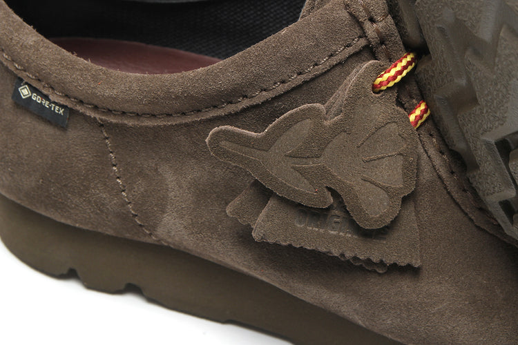 Clarks Originals - Wallabee Gore-Tex
Style # 26329289
Color : Dark Olive