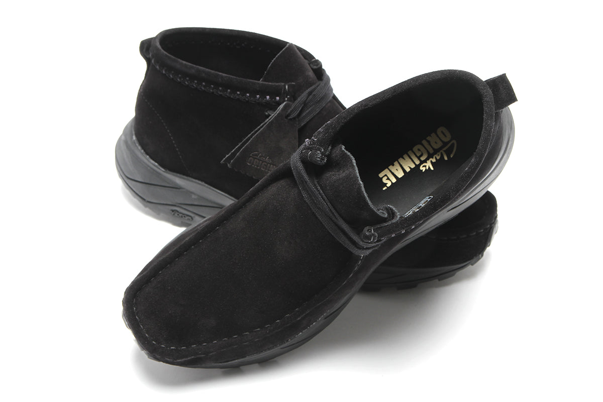 Clarks wallabee boot black suede deals