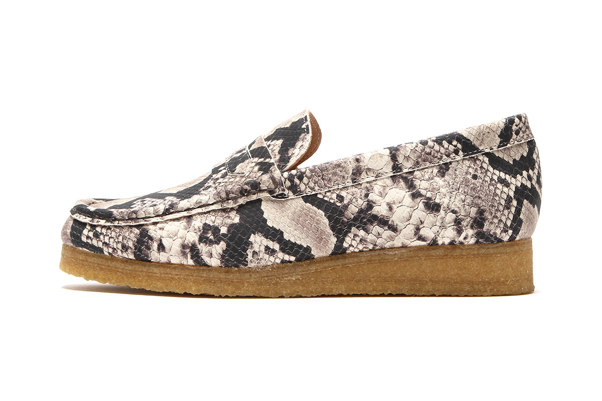 Clarks Originals | Women's Wallabee Loafer Grey Snakeskin