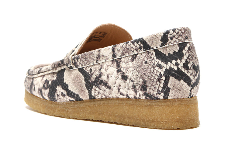 Clarks Originals | Women's Wallabee Loafer Grey Snakeskin