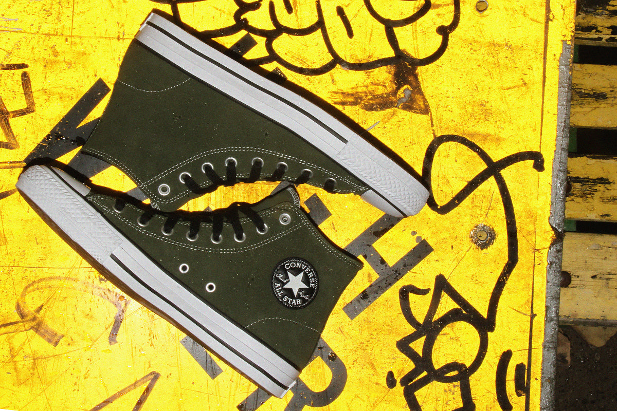 Converse - CTAS Pro Hi
Style # A15827C
Color : Good Natured / Black / White