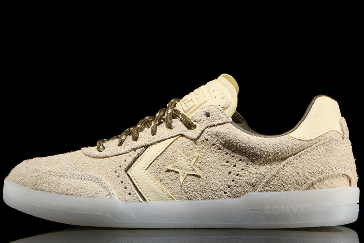 Converse - Louie Lopez Pro 2 Ox
Style # A20020C
Color : Golden View / Straw Yellow