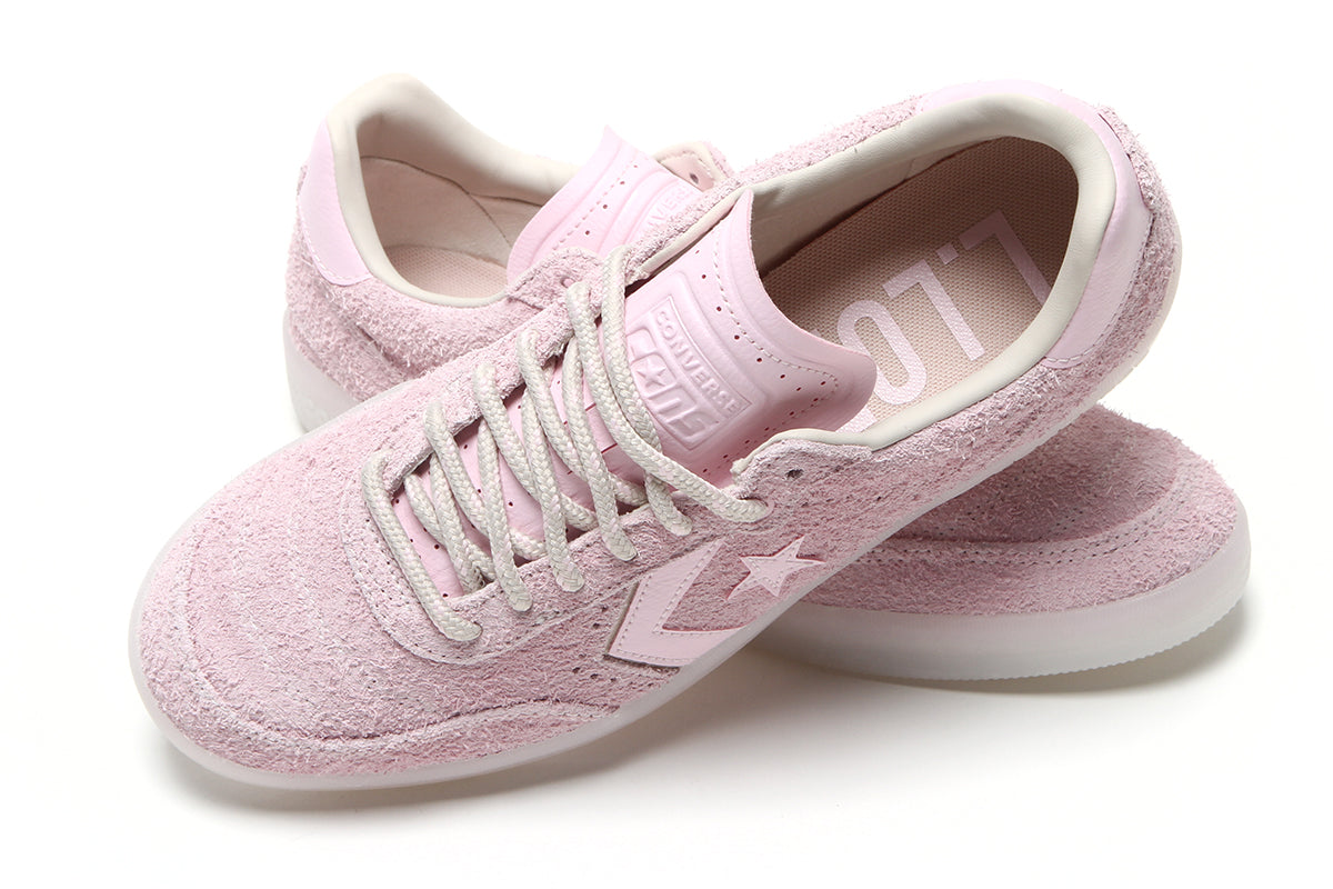 Converse - Louie Lopez Pro 2 Ox
Style # A20019C
Color : New Found Bloom / Classic Ecru