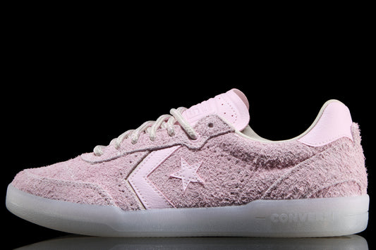 Converse - Louie Lopez Pro 2 Ox
Style # A20019C
Color : New Found Bloom / Classic Ecru