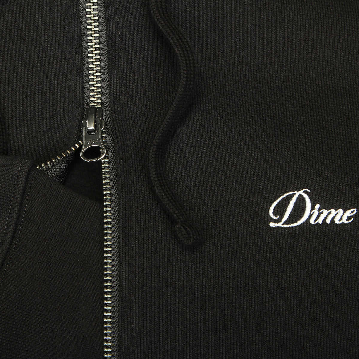 Dime - Cursive Small Logo Zip Hoodie
Color : Black