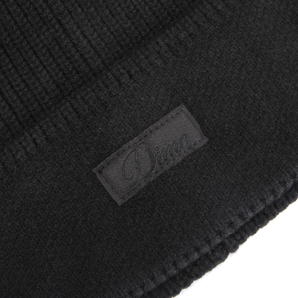Dime - Cursive Rib Beanie
Color : Black